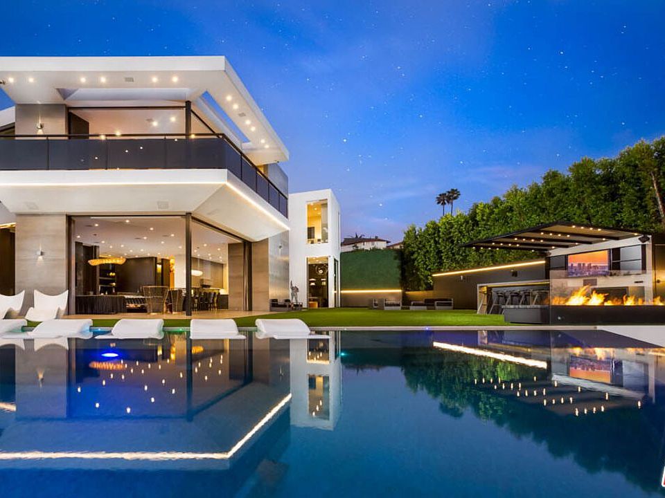 Luxury Modern Home