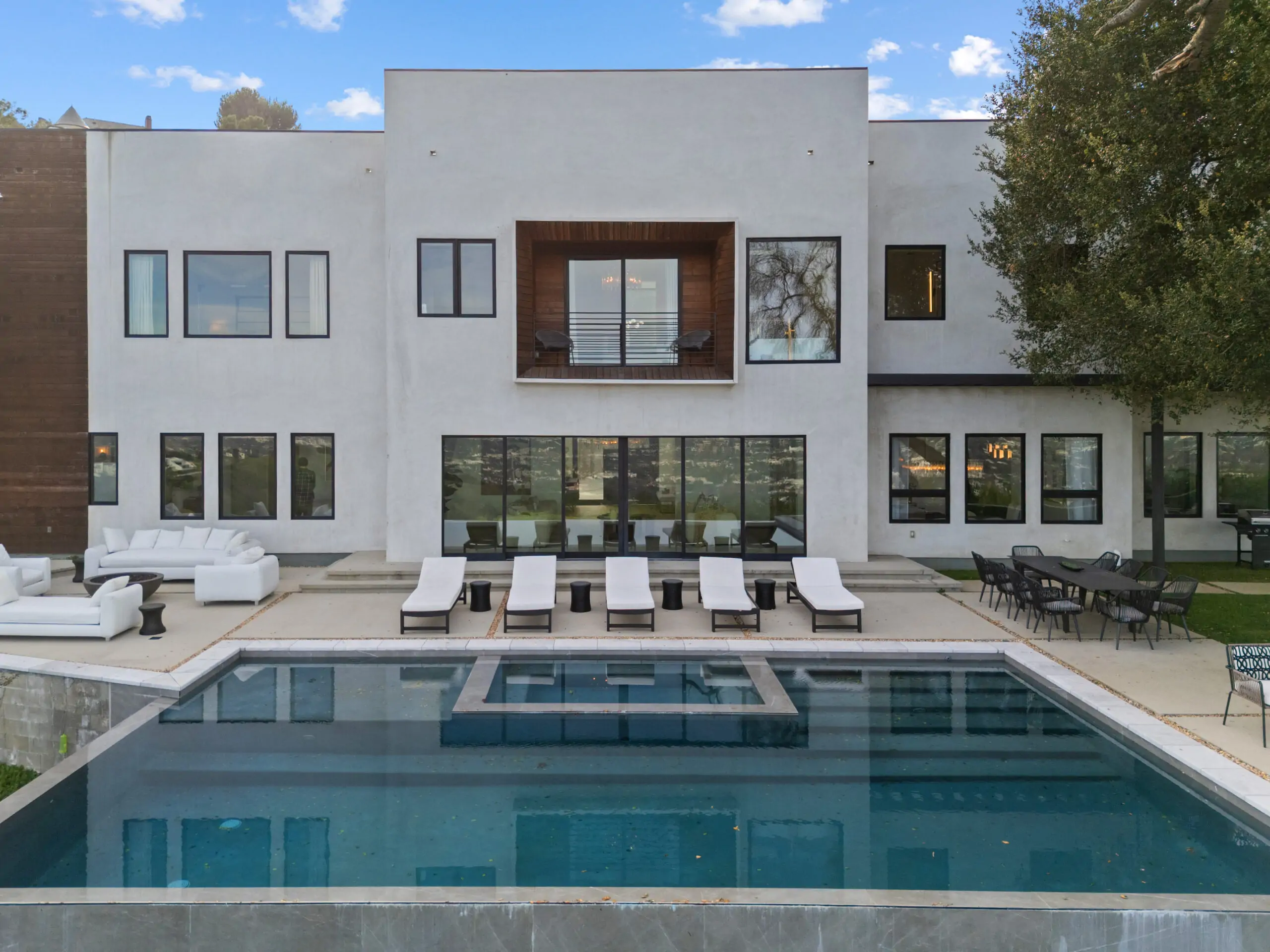 13331 Mulholland Dr, Beverly Hills, CA 90210