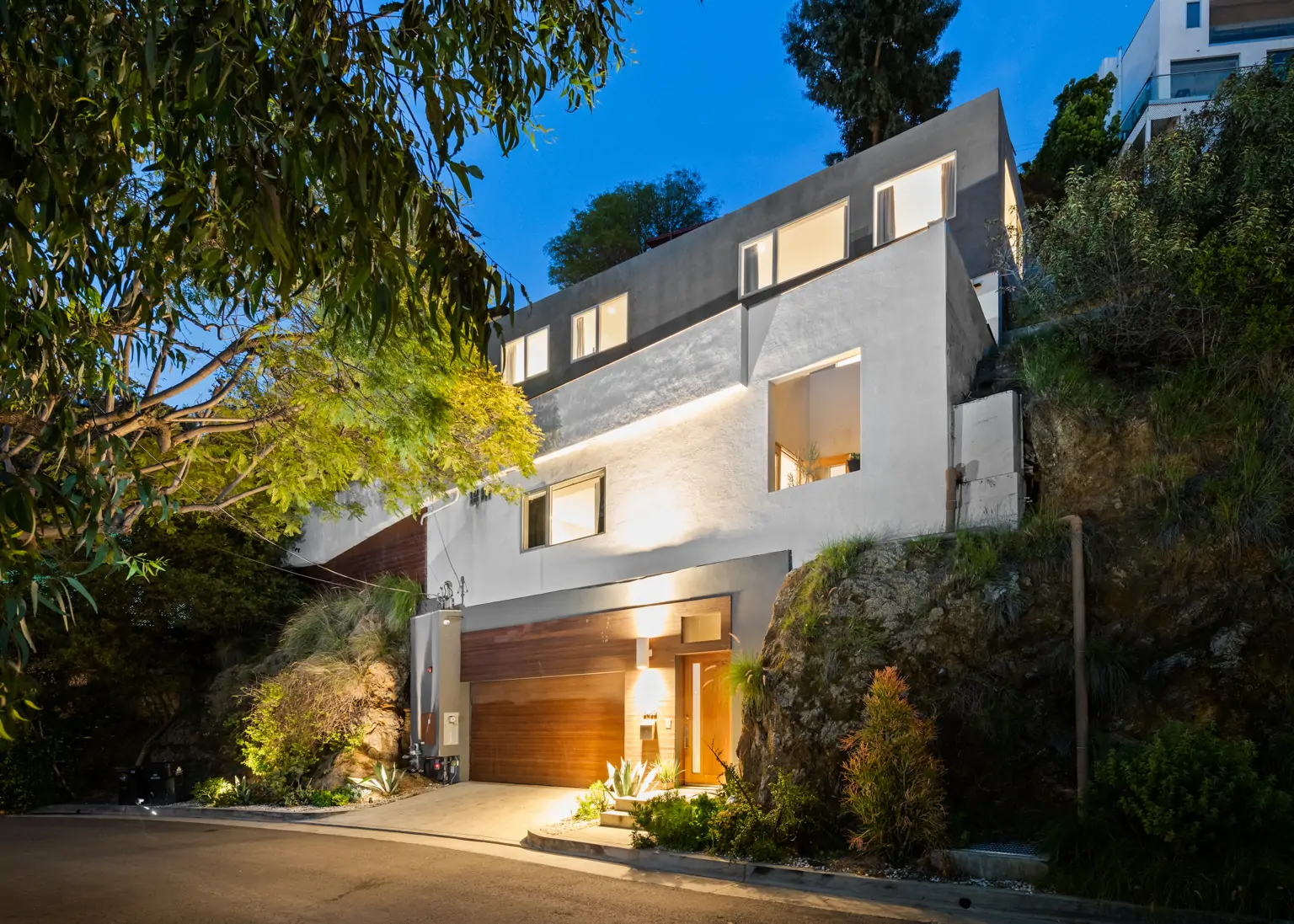Luxe Hollywood Hills Retreat Amazing Views, Pool