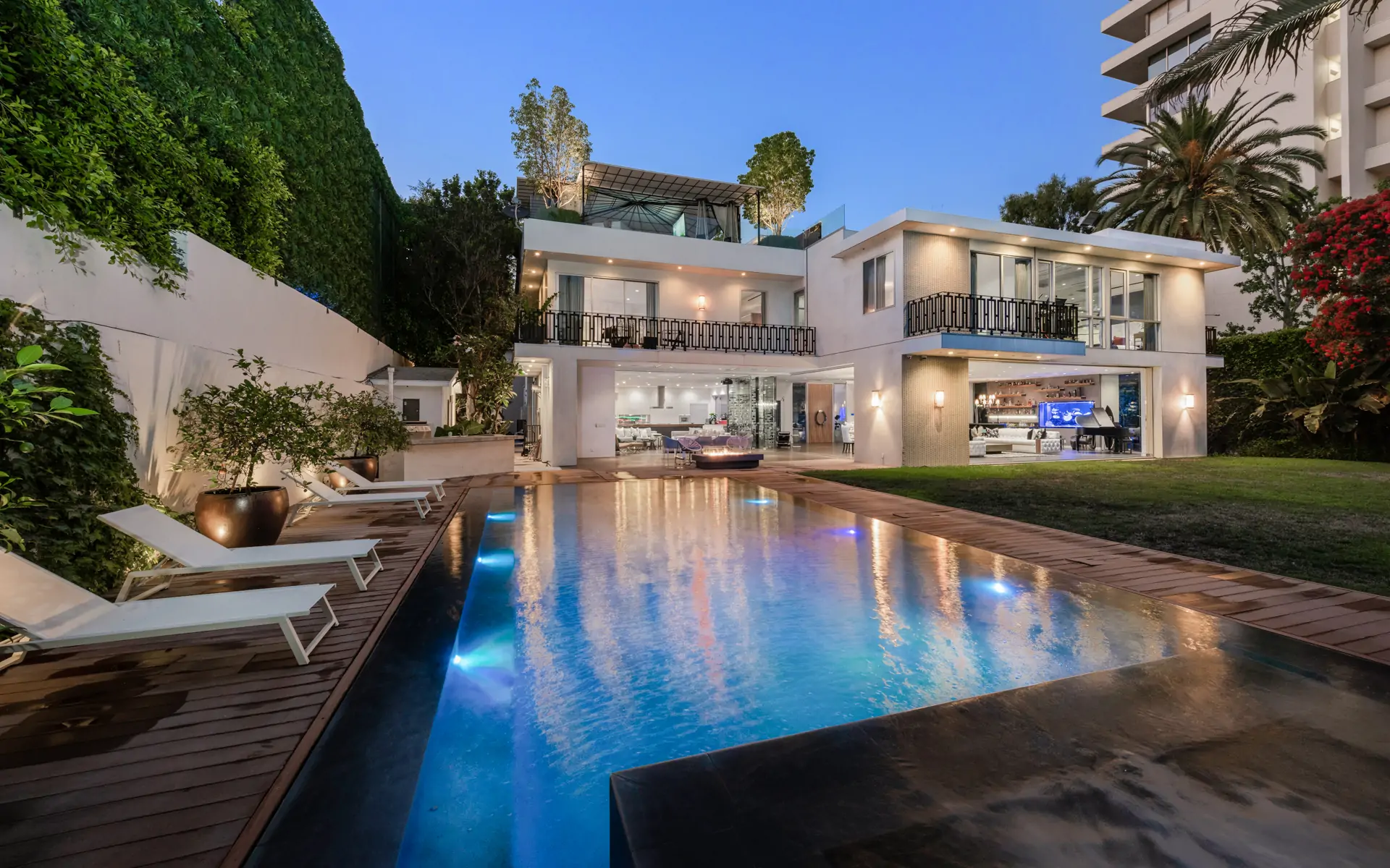 West Hollywood Paradise on Sunset Pool & Koi Pond