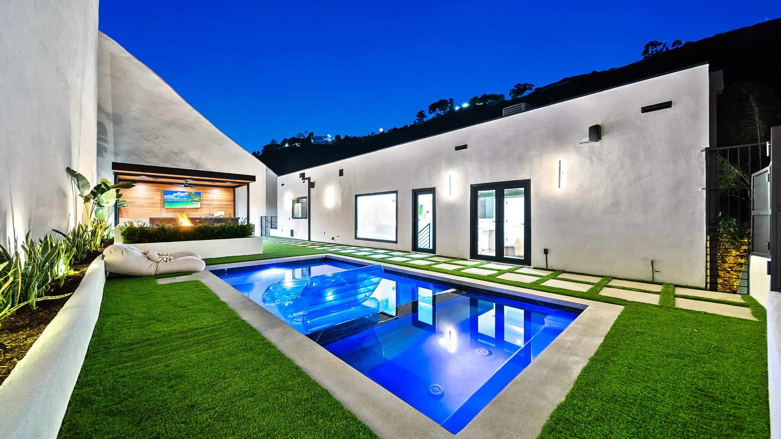 1846 Franklin Canyon Dr Beverly Hills, CA 90210