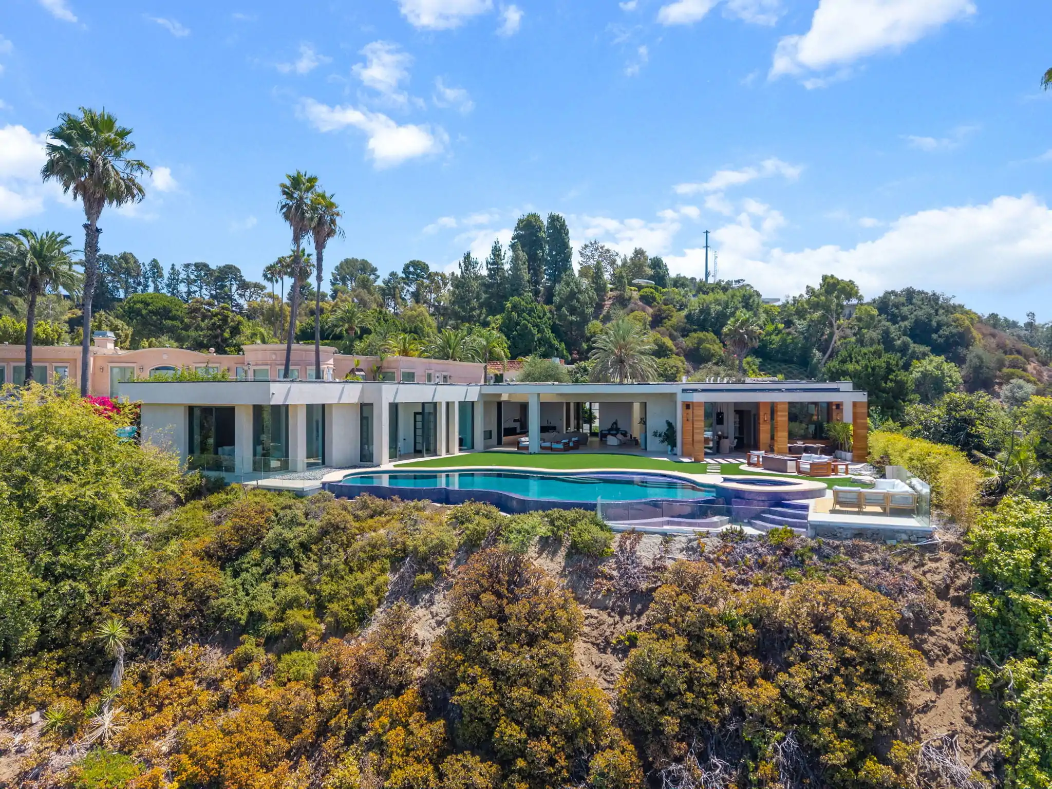 455 Castle Pl, Beverly Hills, CA 90210