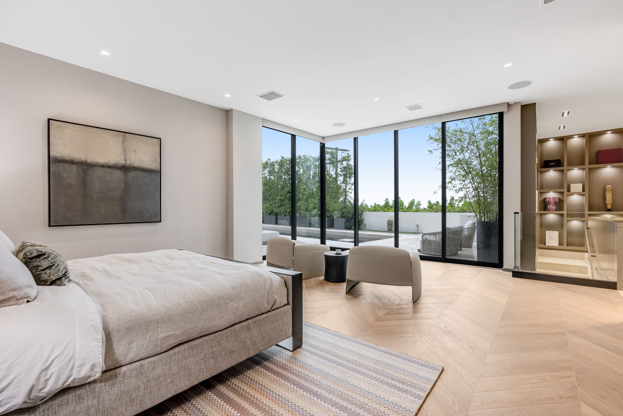 9405 Sierra Mar Pl, Los Angeles, CA 90069